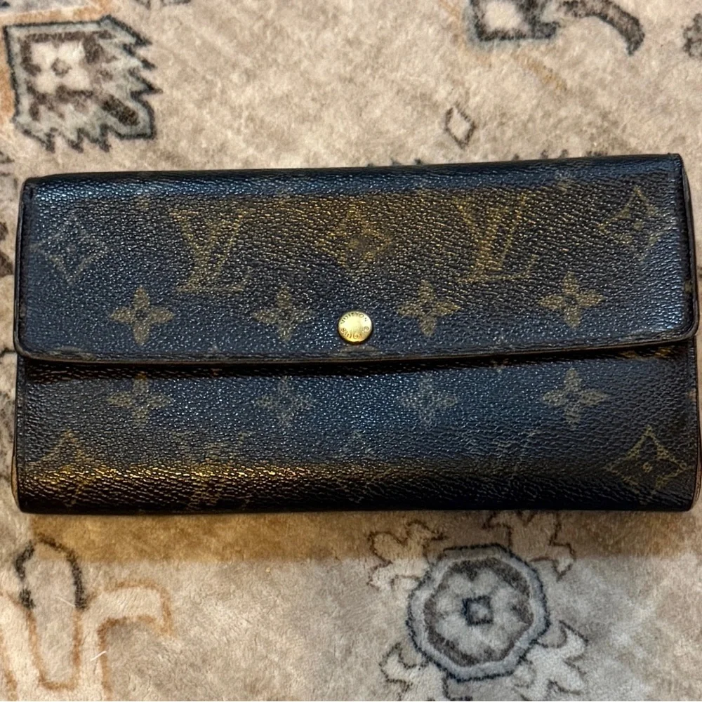 Louis Vuitton LV Monogram Coated Canvas Sarah Wallet - Classic Long Wallet - Picture 4 of 10